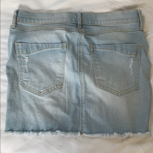 Express Denim Skirt - Picture 2 of 4